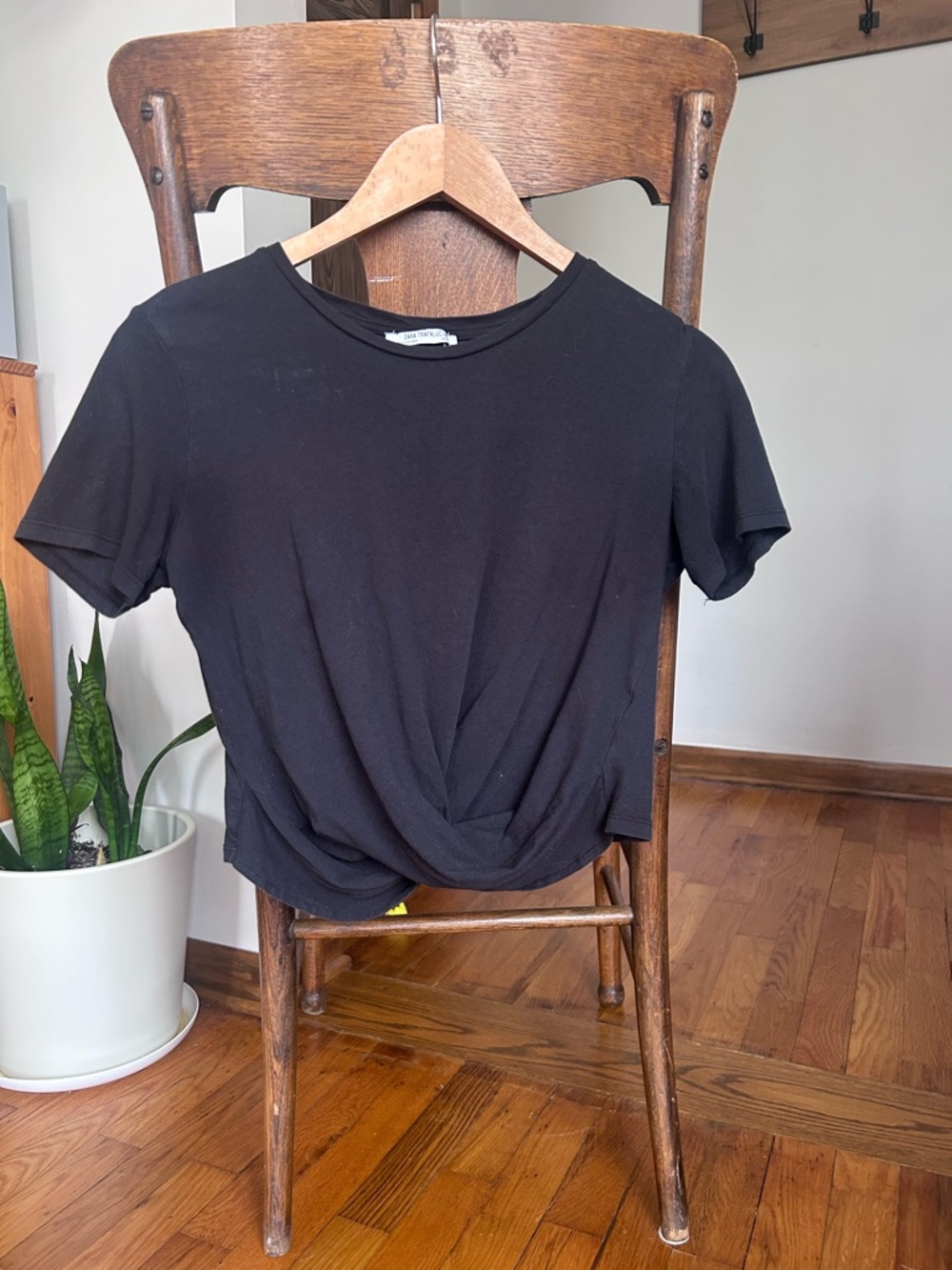 Zara Black Short-Sleeve Twist-Front Tee